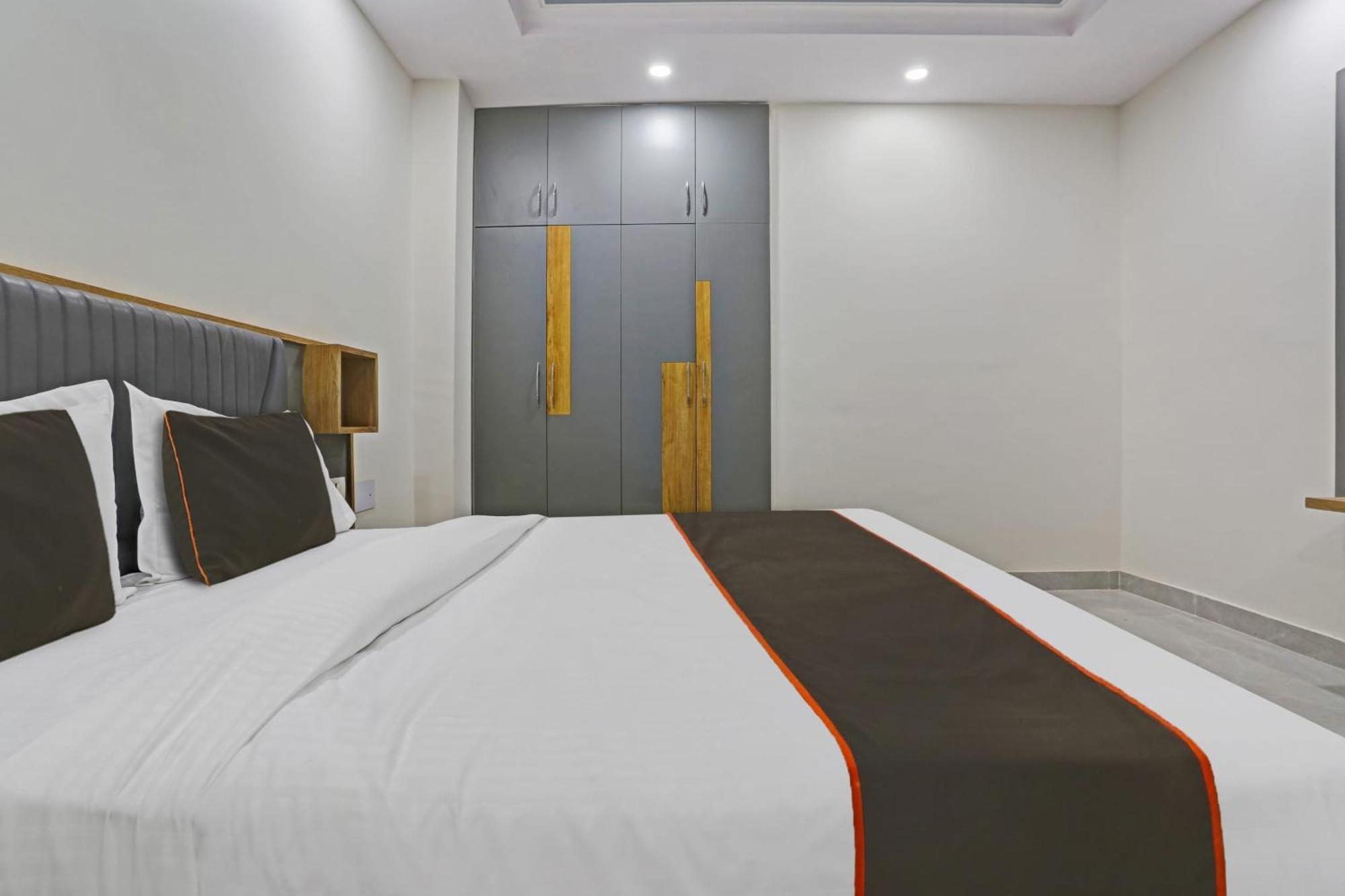 Townhouse Vip Grand 호텔 델리 외부 사진